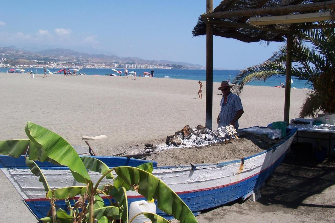 Precioso Estudio Con Piscina, Junto A La Playa