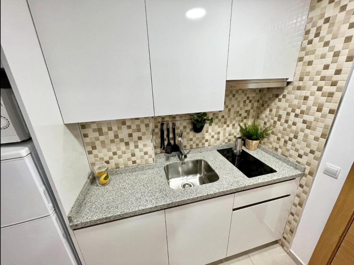 Precioso Estudio Con Piscina, Junto A La Playa